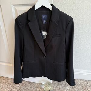 GAP Women's Black Blazer - Size 4 - NWT!